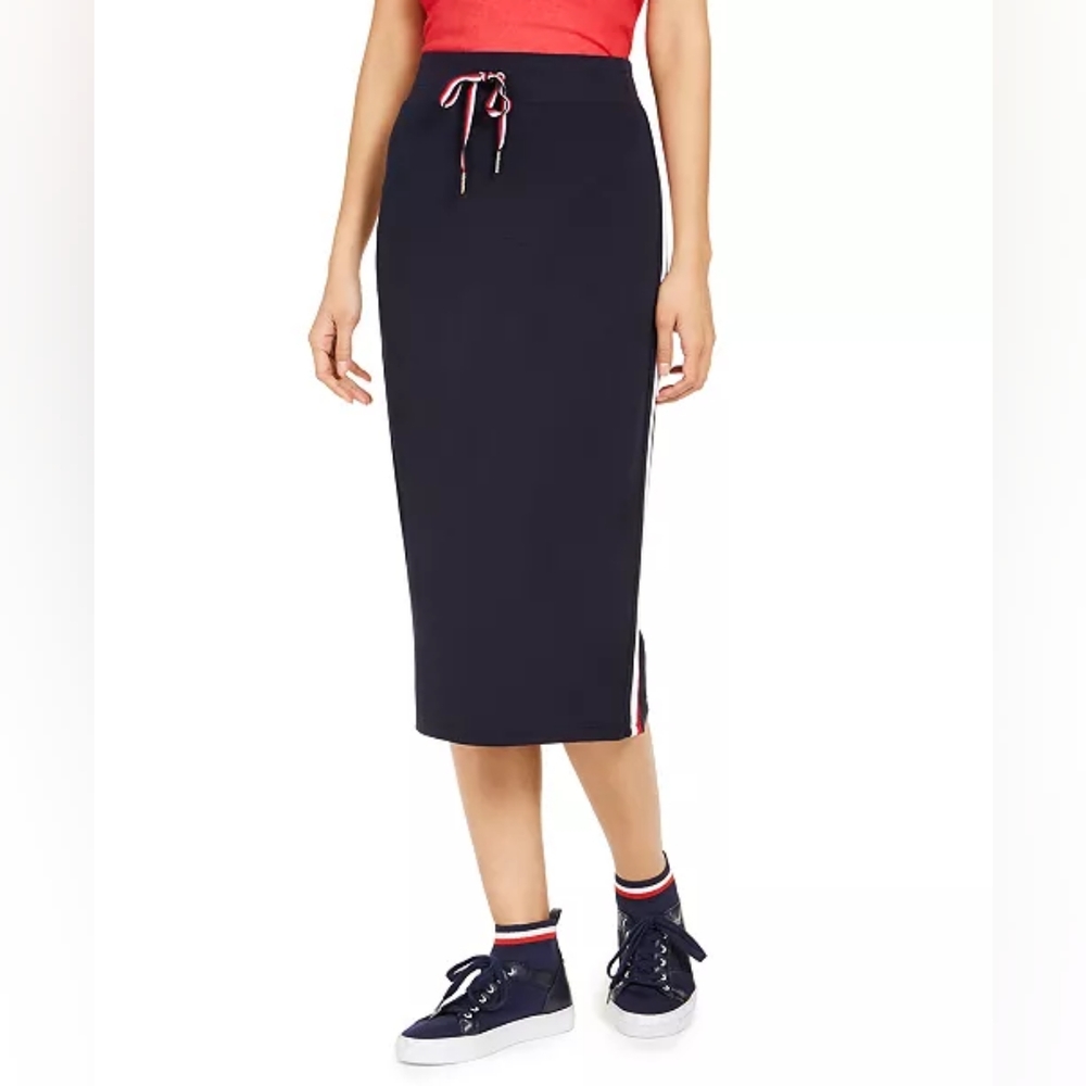 NWT Tommy Hilfiger sporty black skirt